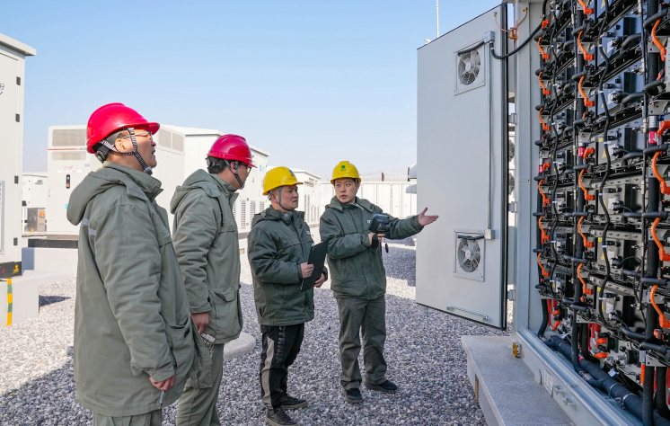 新华社点赞710公海寰宇科技肥东100MW/200MWh710公海储能电站：“超级充电宝”保障寒冬用电无忧